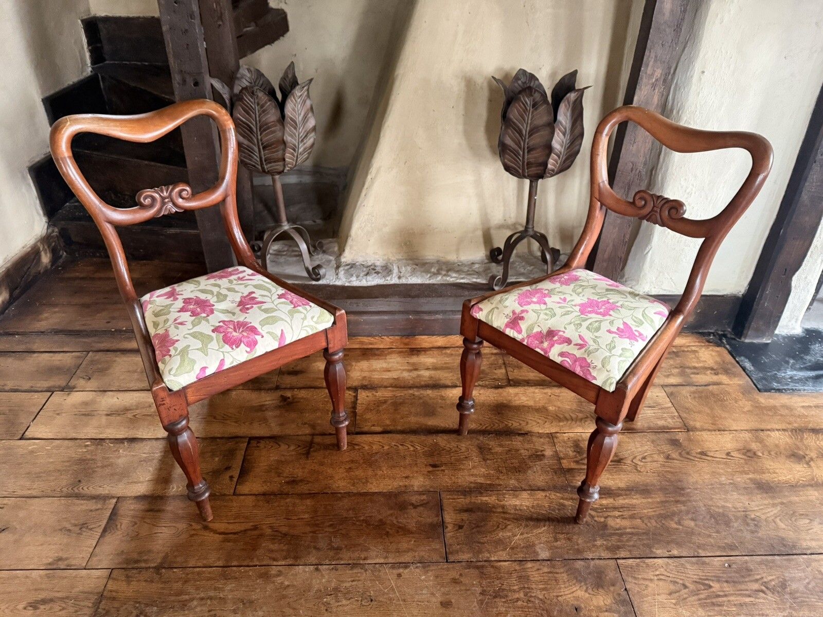 Pair Of Antique Solid Mahogany Drop In Balloon Heart Shaped Hall Dining Chairs photo for sale