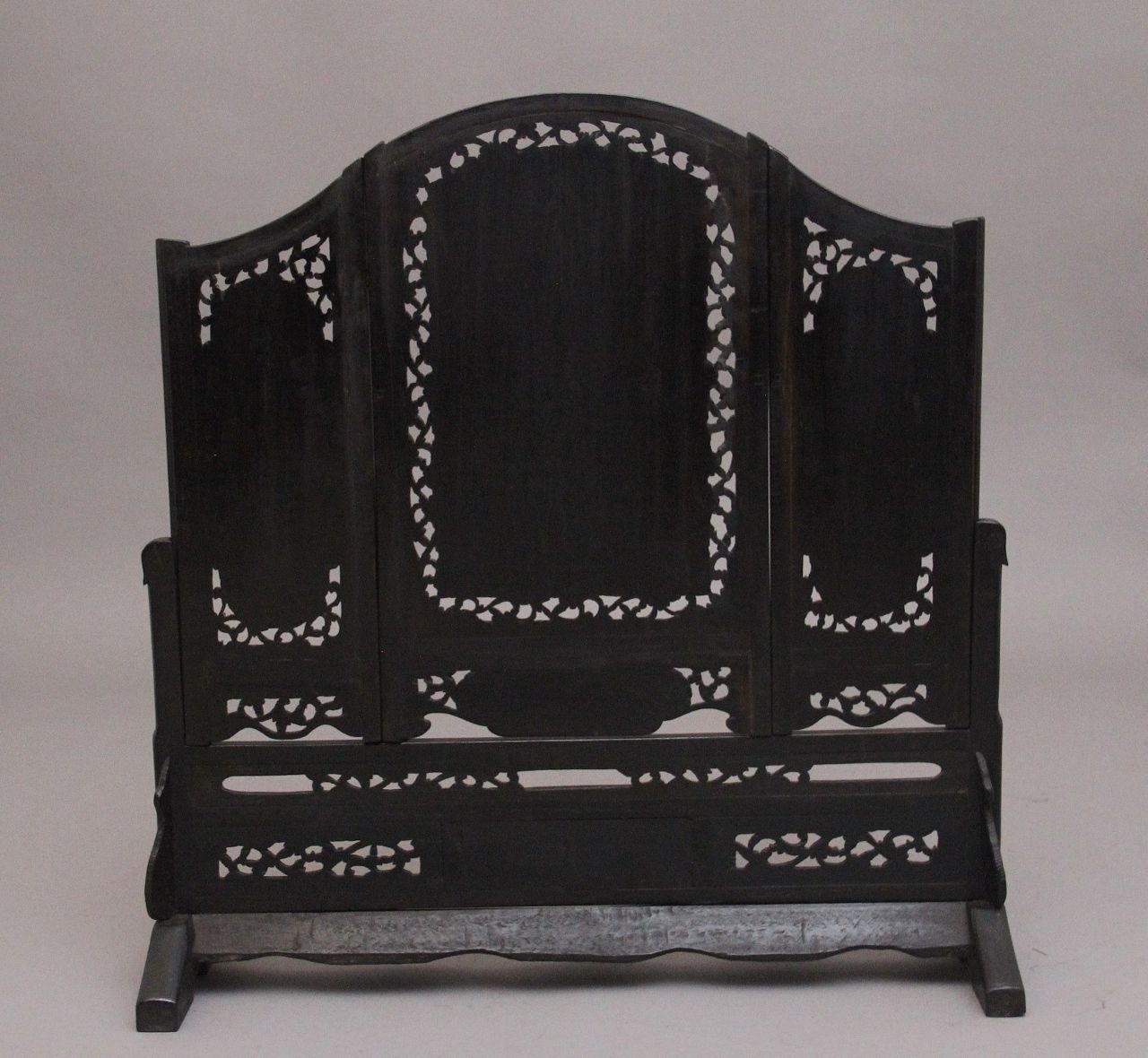 19th Century Chinese Table Screen photo 1280.0