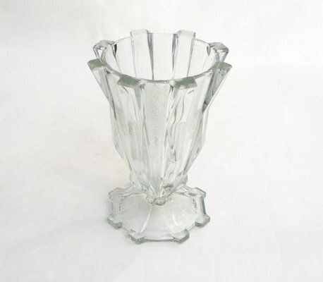 photo vinterior Large Czech Art Deco Vase In Molded Pressed Glass, 1930s