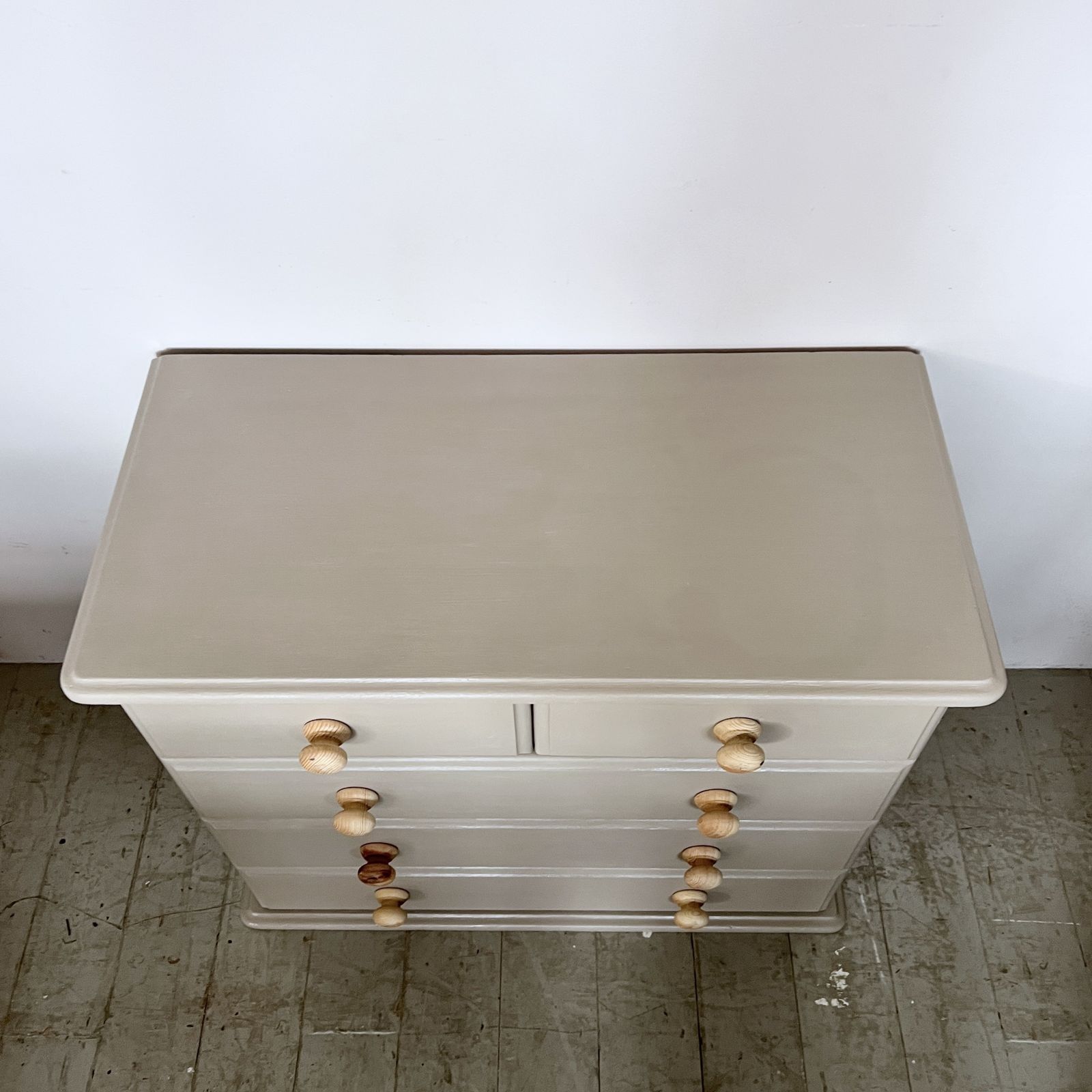 Small Newly Painted Pine Chest Of Drawers photo 395.0