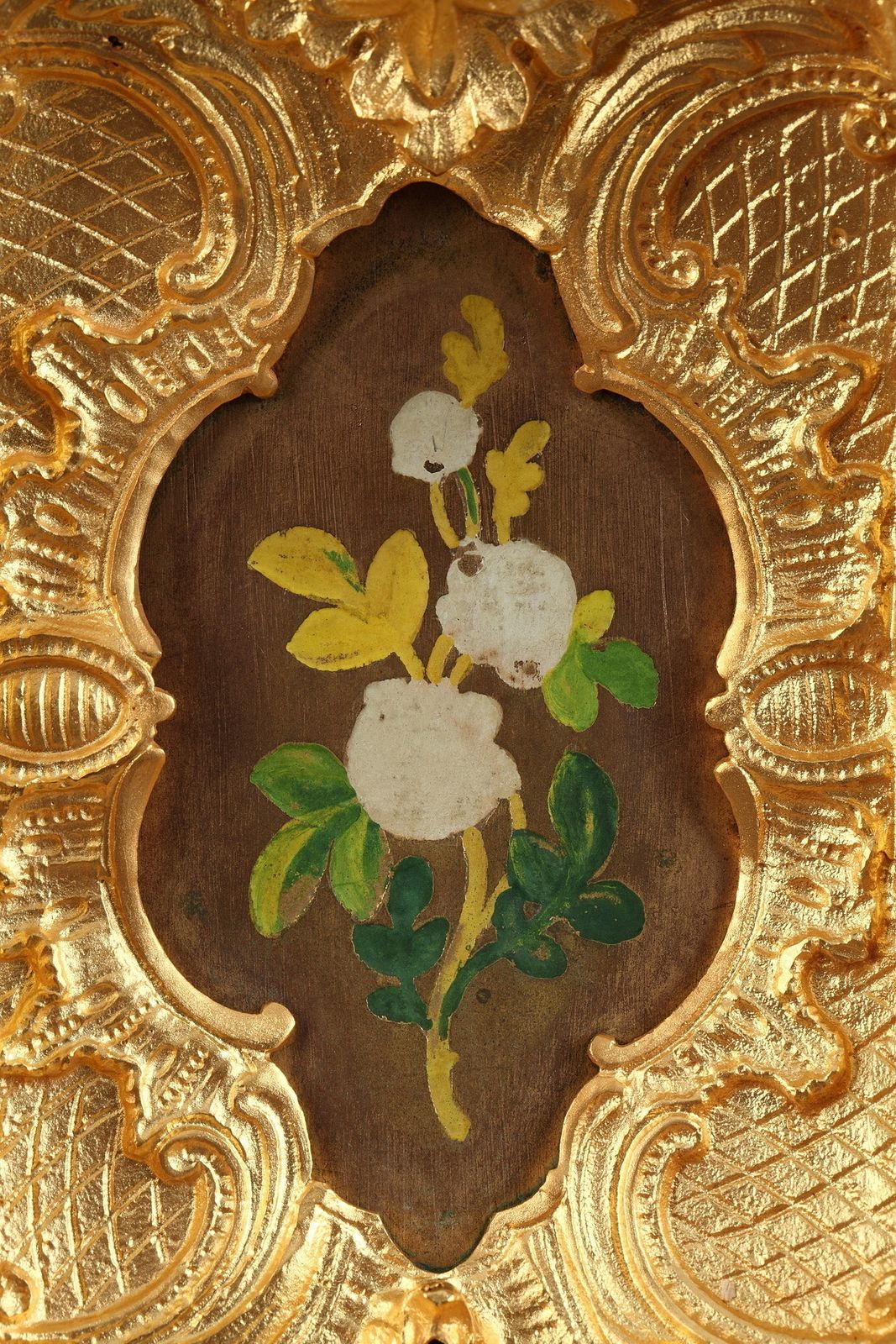Décoration Pendule de cheminée rocaille en ormolu à décor floral, fin du XIXe siècle photo