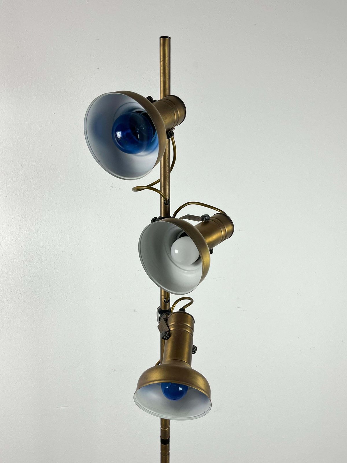 Vintage Italian Brass And Aluminum Floor Lamp, 1970s photo Lighting