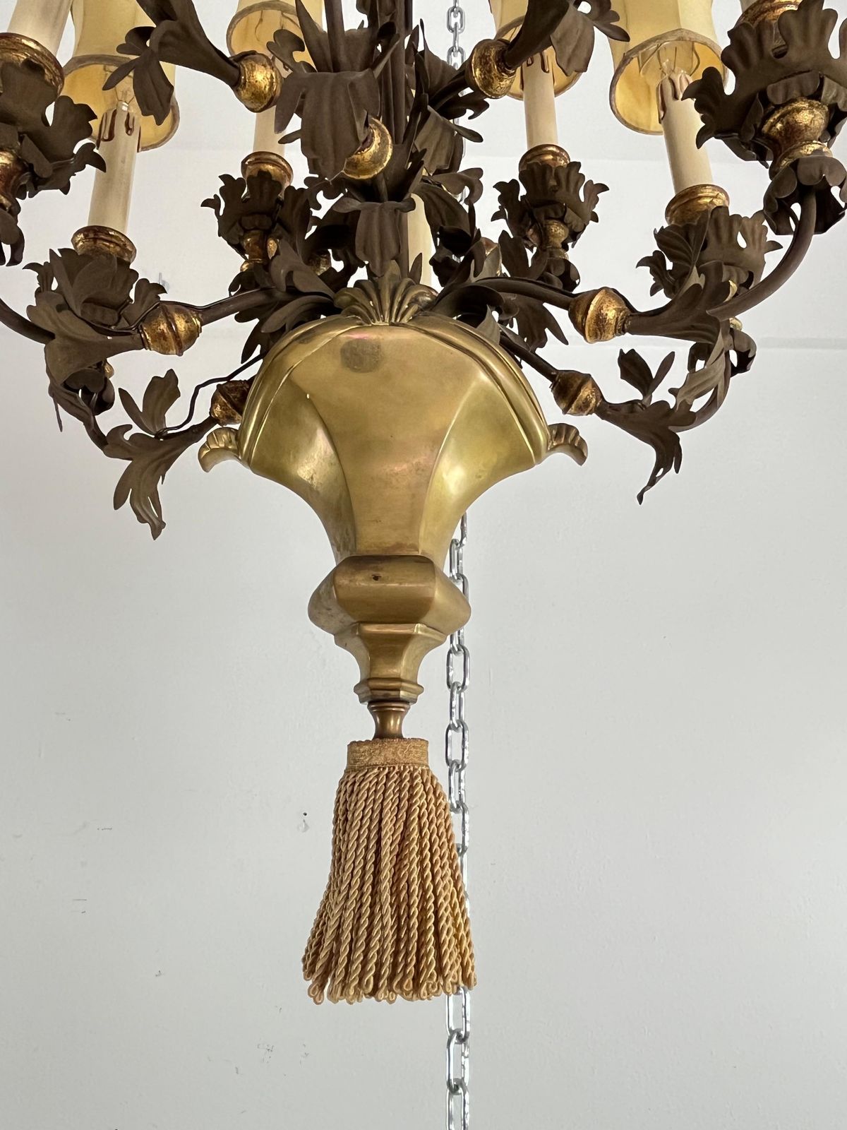 Prestigious Set Of 2 French 10 Light Chandeliers In Wrought Iron And Brass, 1980 photo Lighting