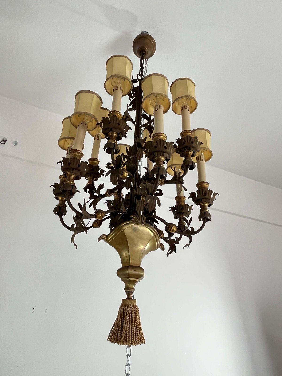 Prestigious Set Of 2 French 10 Light Chandeliers In Wrought Iron And Brass, 1980 photo 1605.0