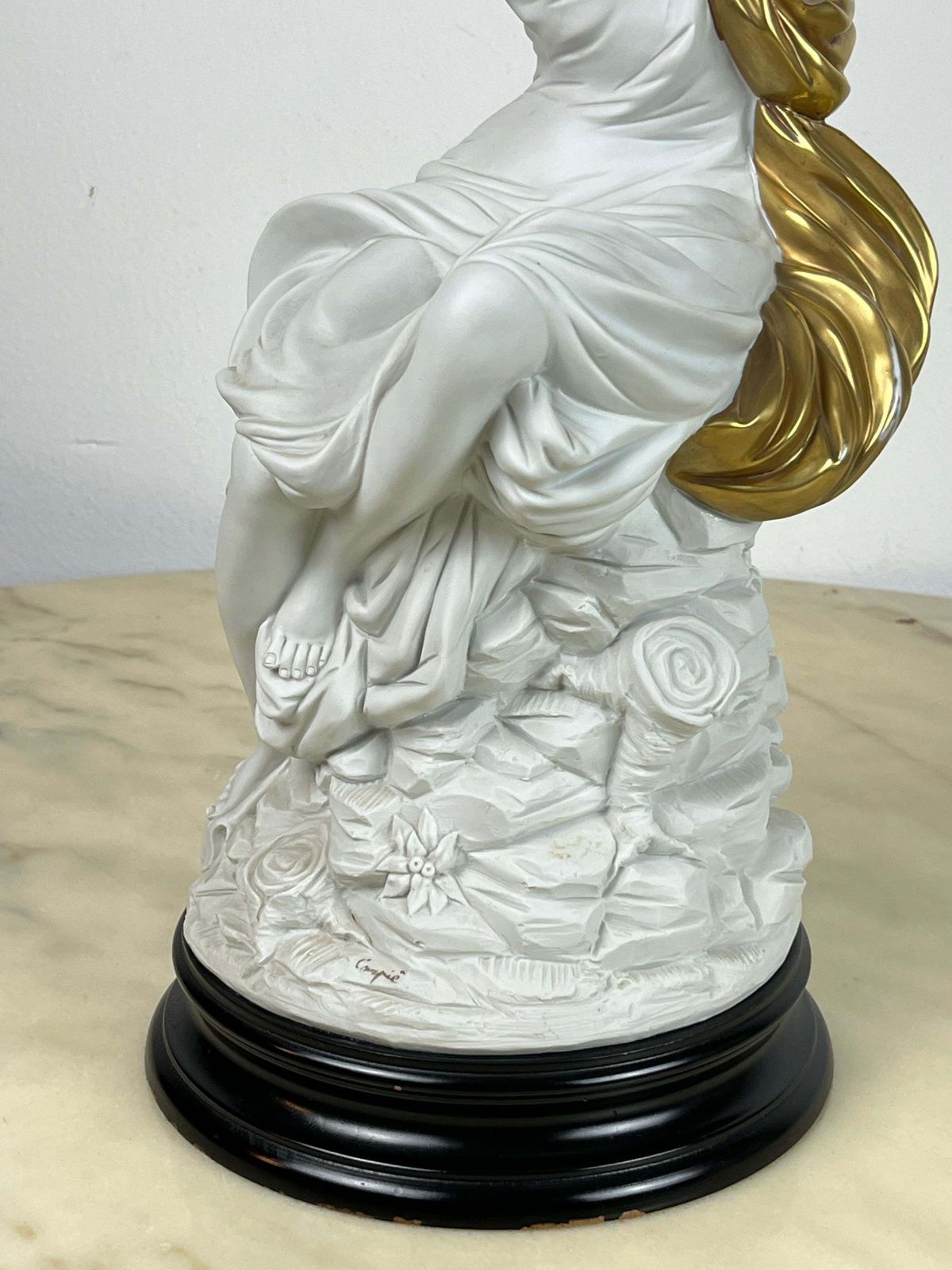 538.0 Large Carpiè Porcelain Statue, Made In Italy, 1970s photo