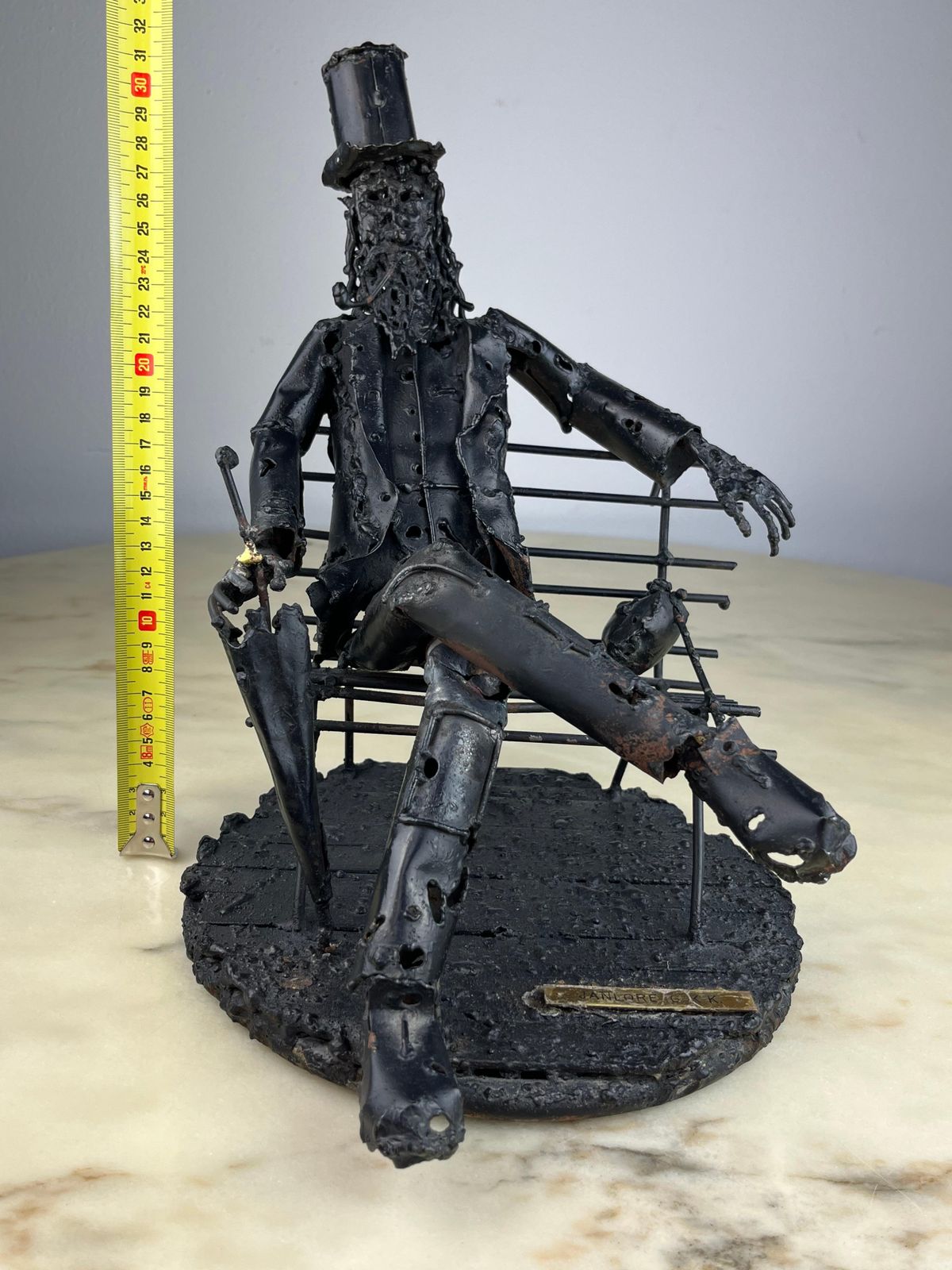 photo vinterior Large Iron Brutalist Sculpture By The Artist Janlorè G. K. K. 1970s