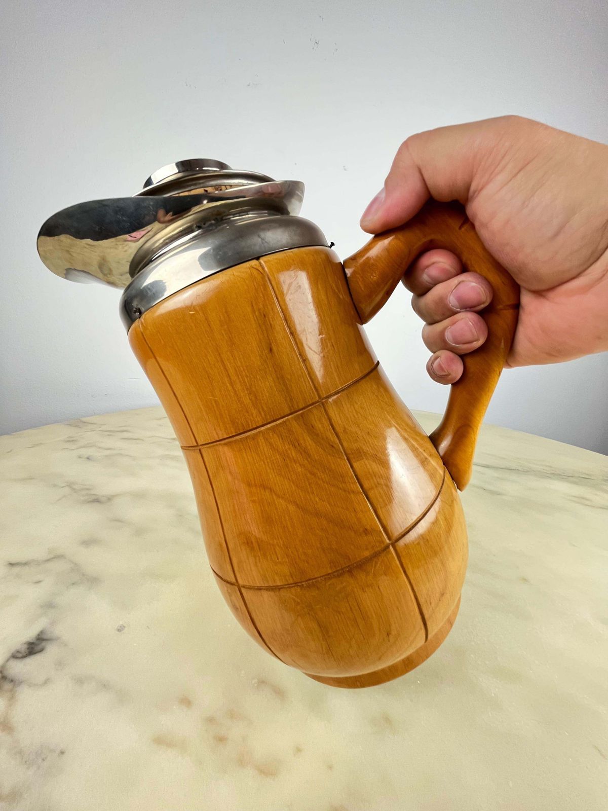 Aldo Tura For Macabo Milano Mid Century  Thermos Decanter In Walnut Wood 1950s photo vinterior