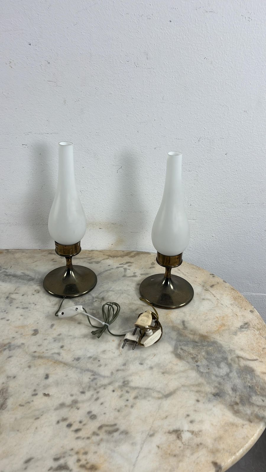 Set Of 2 Mid Century Table Lamps Attributed To Stilnovo, 1950s photo Lighting