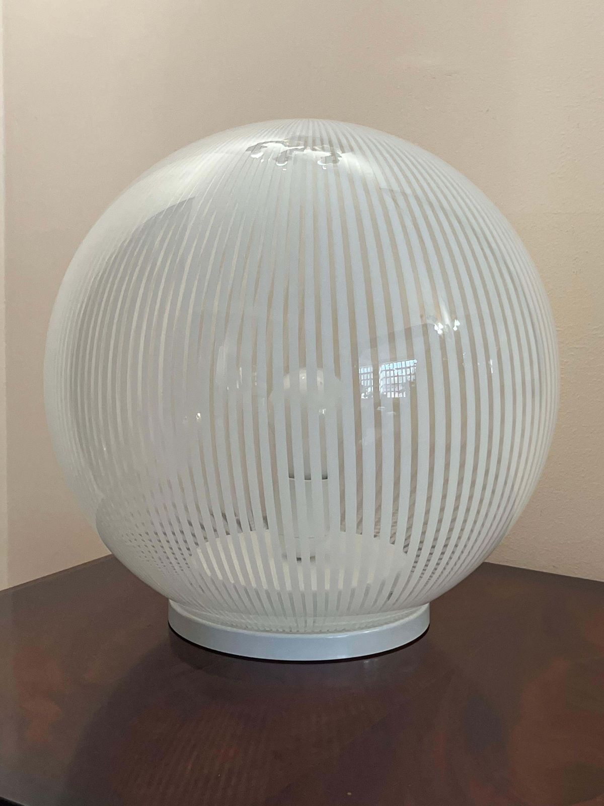 "Sphere" Table Lamp By L. Diaz De Santillana For Venini, "Tessuti" Series 1970s photo furniture