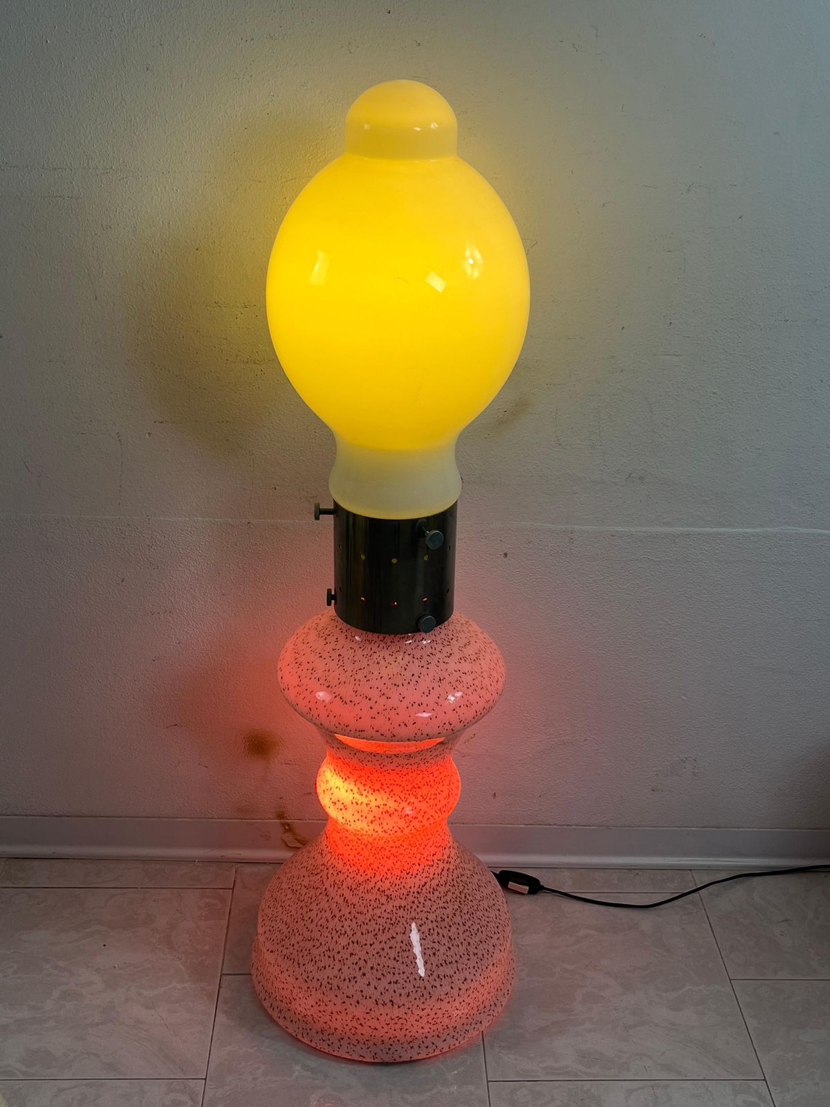 photo vintage Mid Century "Birillo" Floor Lamp Attributed To Carlo Nason For Mazzega, 1960s