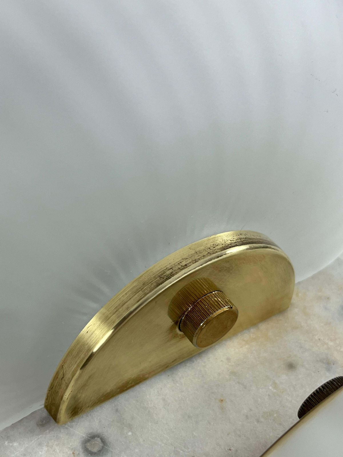 Set Of 2 Mid Century Murano Glass And Brass Shell Wall Lamps, Veluce 1960s photo Lighting