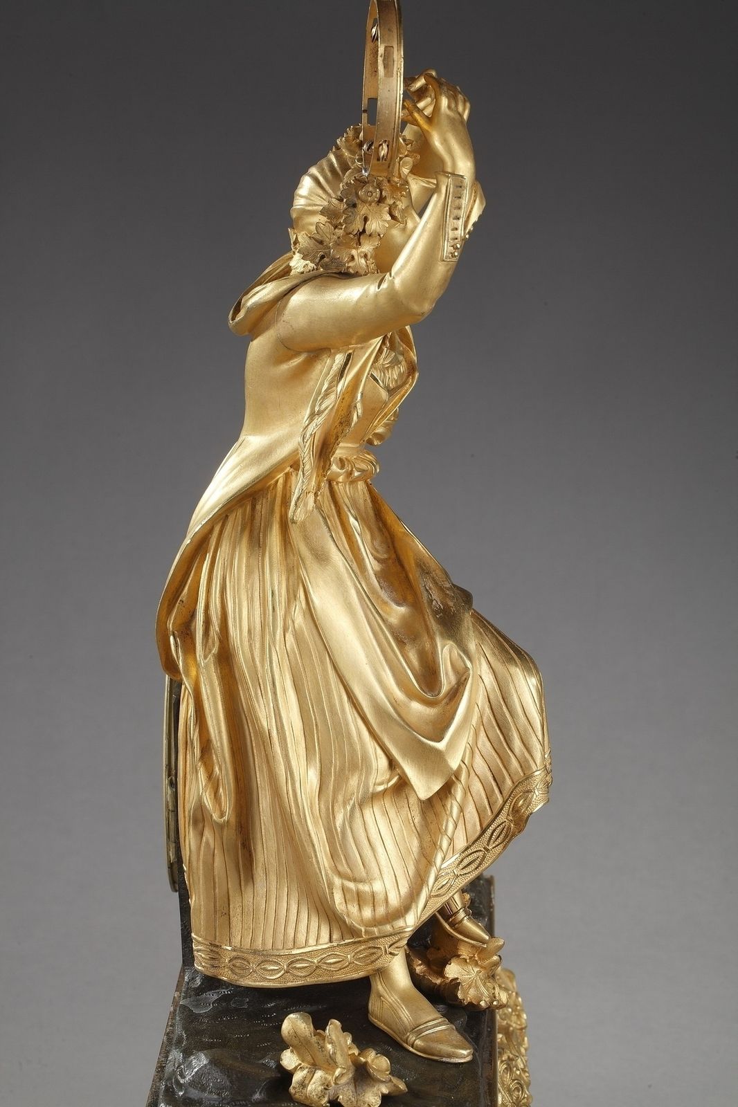 photo buy Louis Philippe Ormolu-klok "Esmeralda" of "Danseres met tamboerijn"
