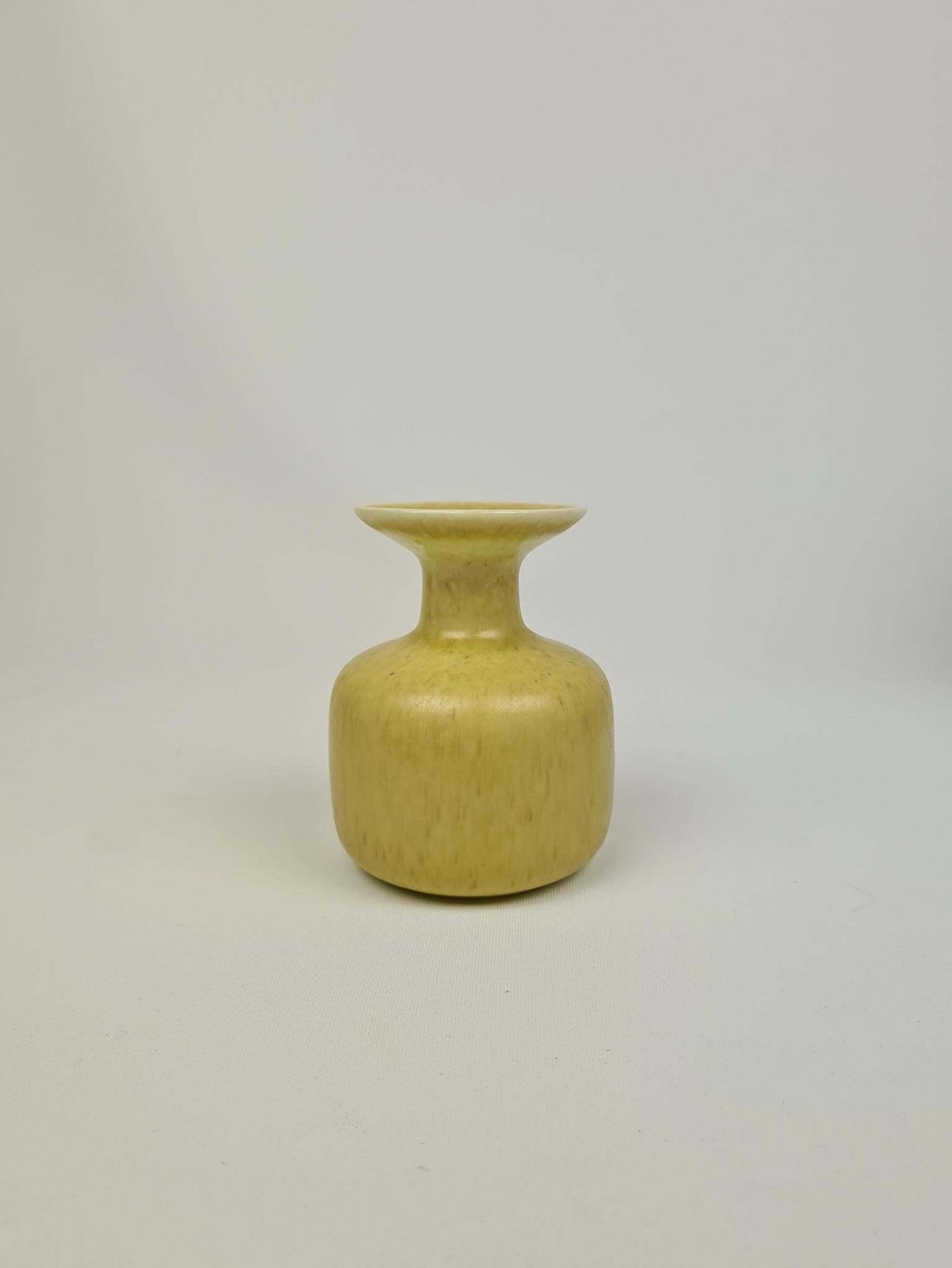 Midcentury Modern Set Of 3 Ceramic Vases Rörstrand Gunnar Nylund, Sweden photo buy