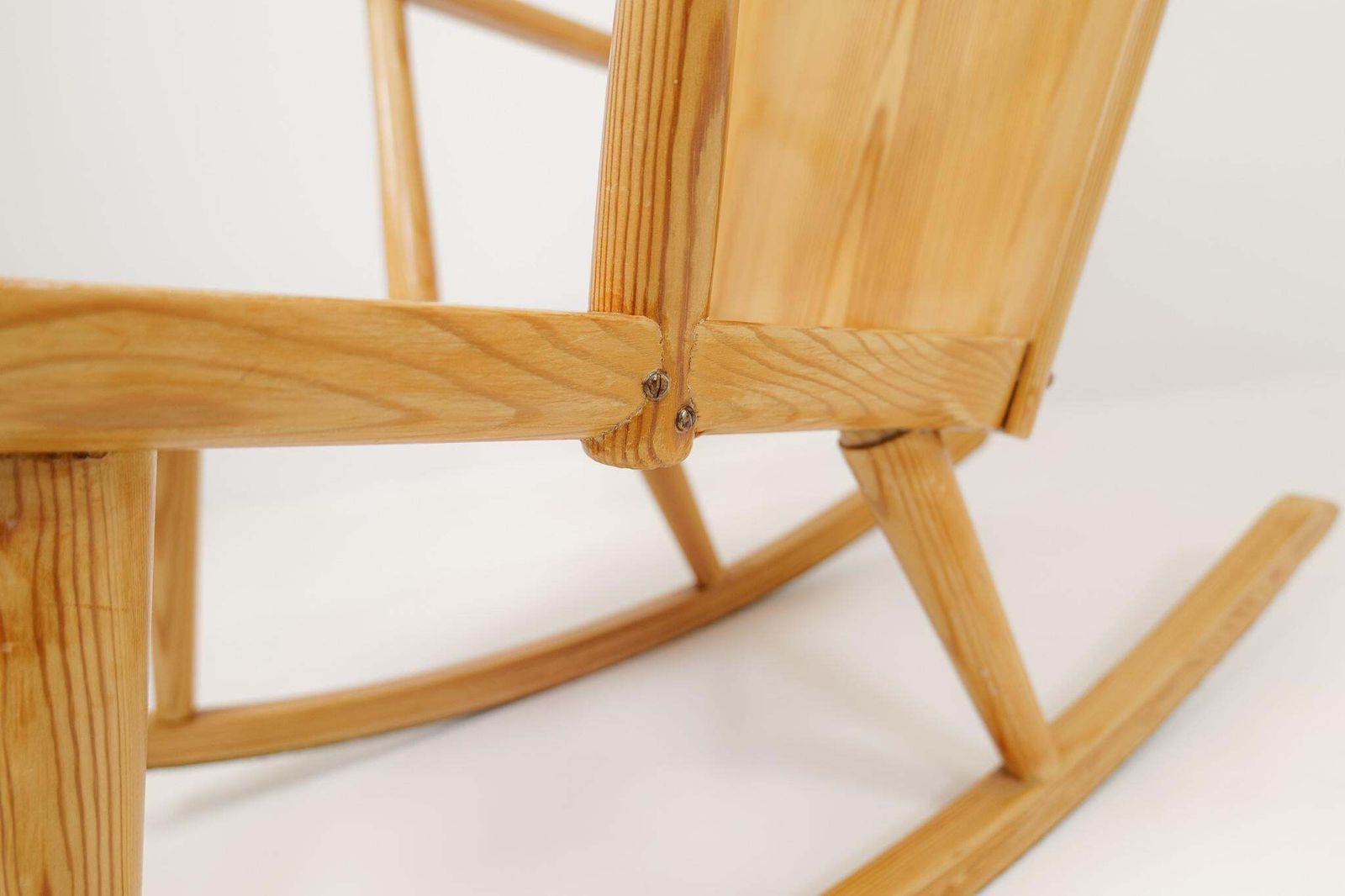 photo furniture Midcentury Rocking Chair In Pine, Göran Malmvall, Sweden, 1940s