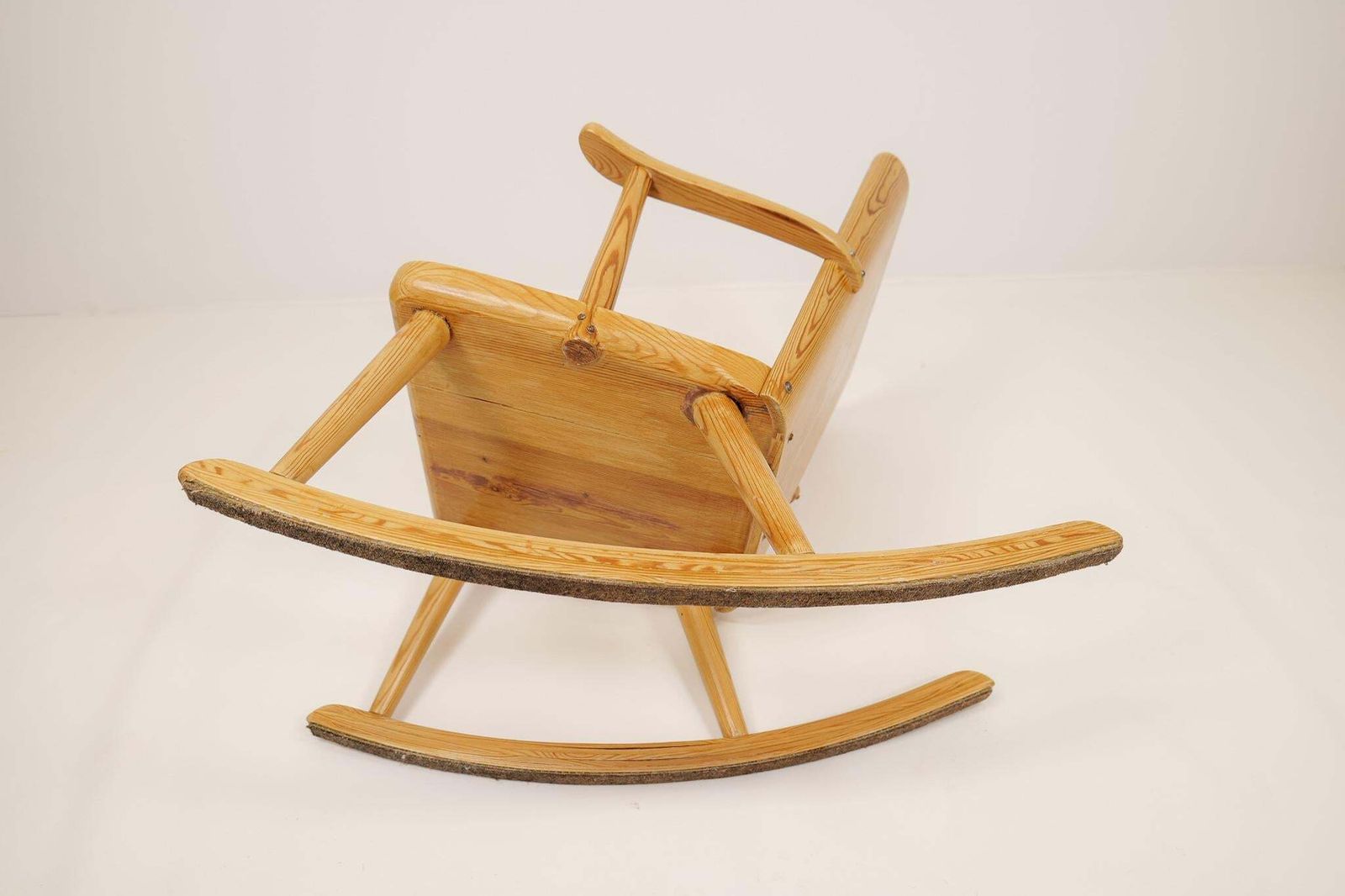 photo buy Midcentury Rocking Chair In Pine, Göran Malmvall, Sweden, 1940s