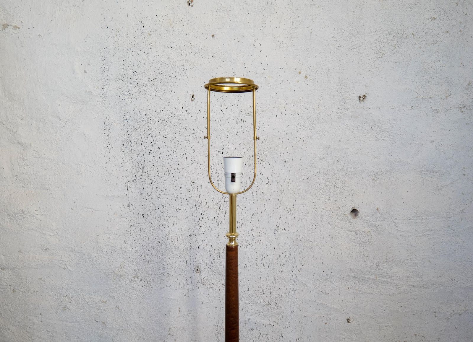 Mid Century Floor Lamp Brass And Polished Wood Böhlmarks, Sweden, 1940s photo vintage