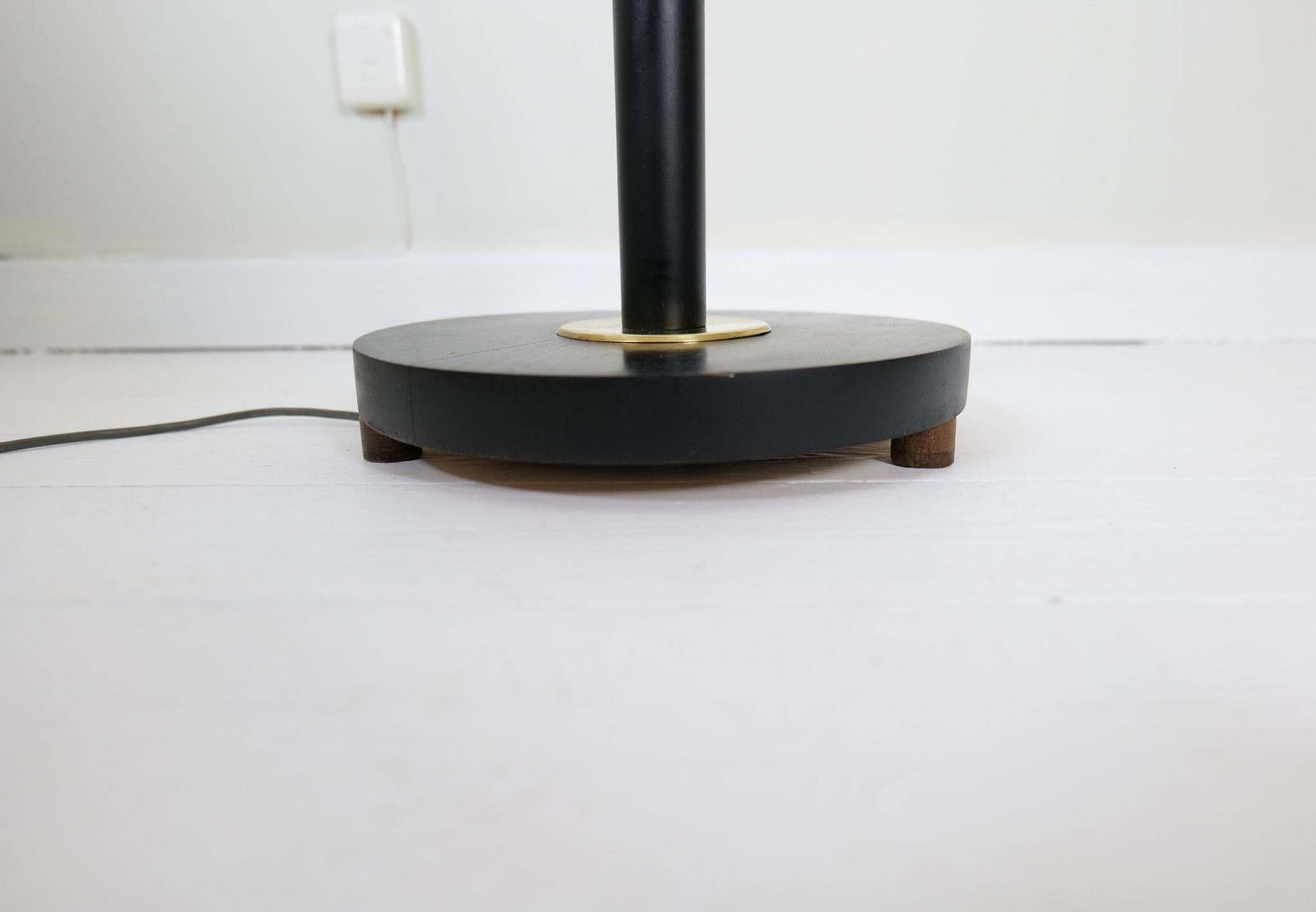 photo vinterior Art Deco Floor Lamp In Brass With Blackened Wood Sweden, 1940s