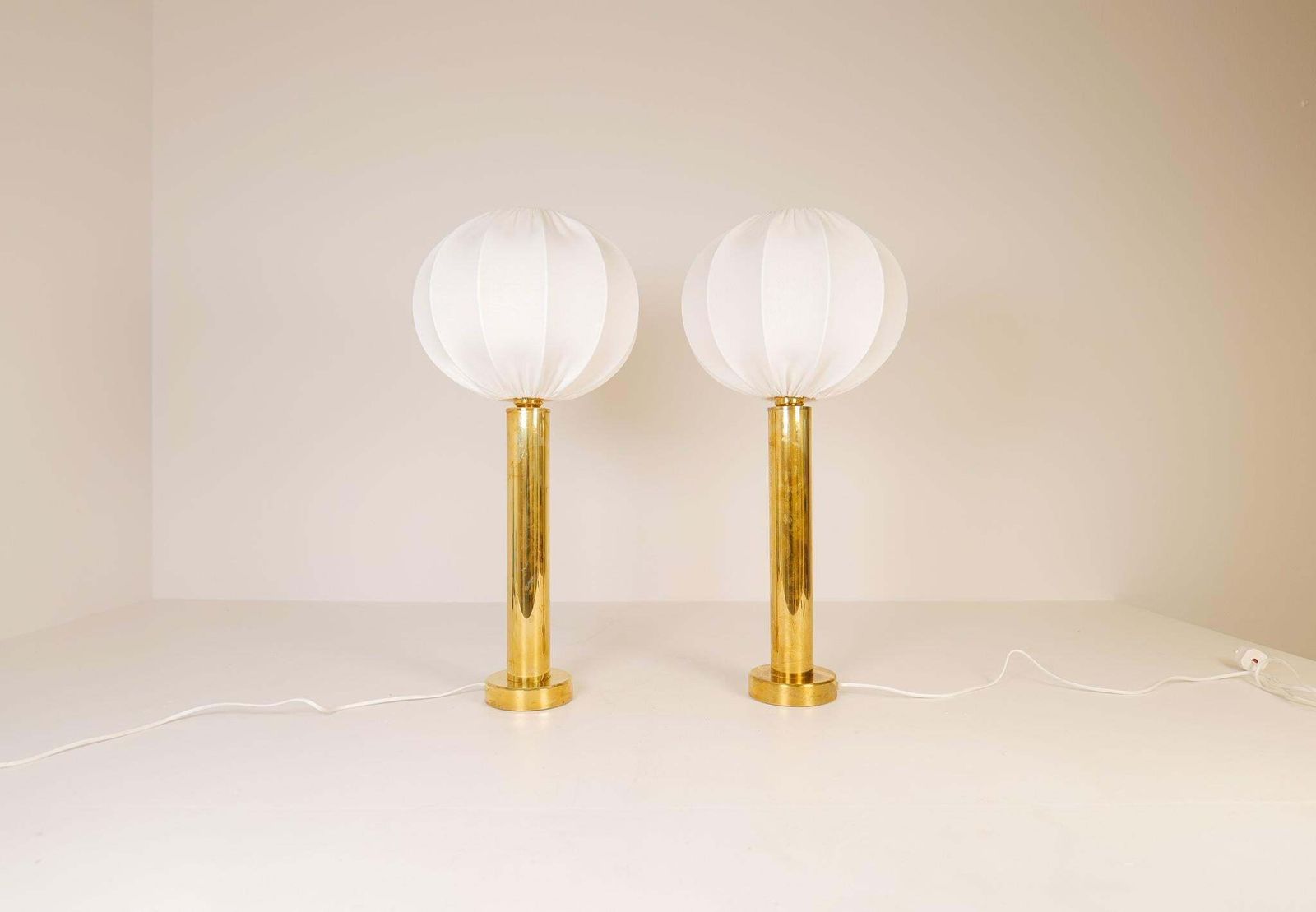 Midcentury Pair Of Brass Table Lamps By Kosta Elarmatur, Sweden, 1960s photo vinterior