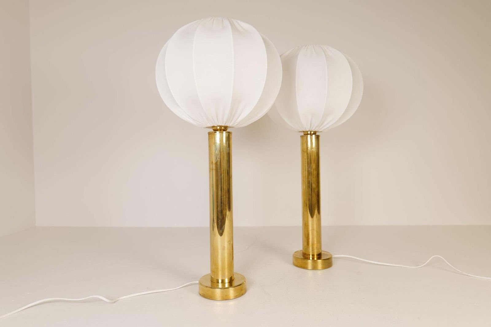 photo vinterior Midcentury Pair Of Brass Table Lamps By Kosta Elarmatur, Sweden, 1960s