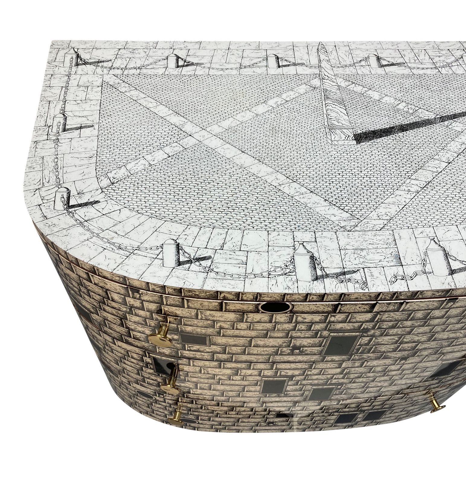 An Original Fornasetti Chest, 1970s photo vinterior