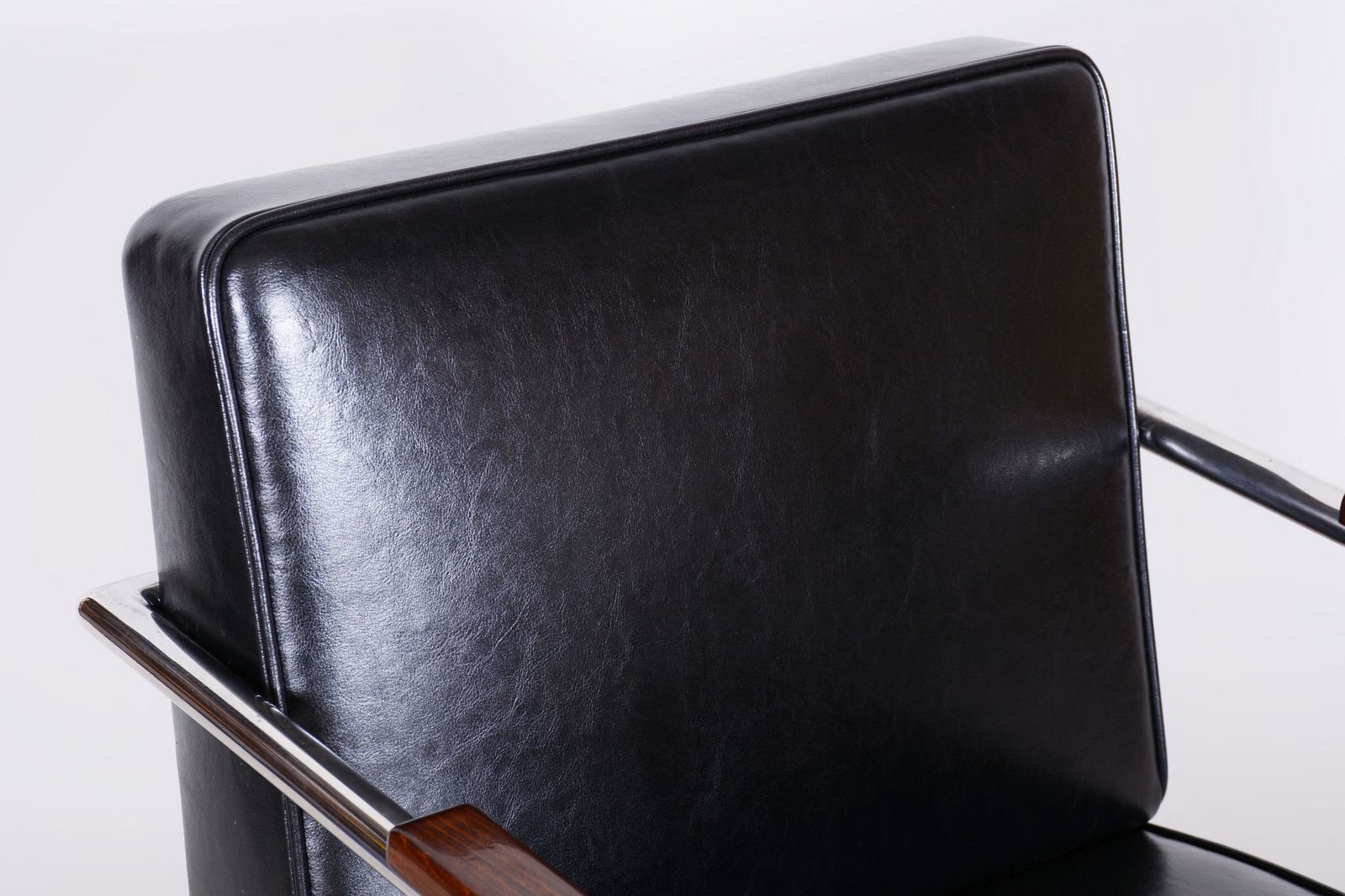 Pair Of Restored Bauhaus Armchairs, By Mücke Melder, Leather, Czech, 1930s photo vintage