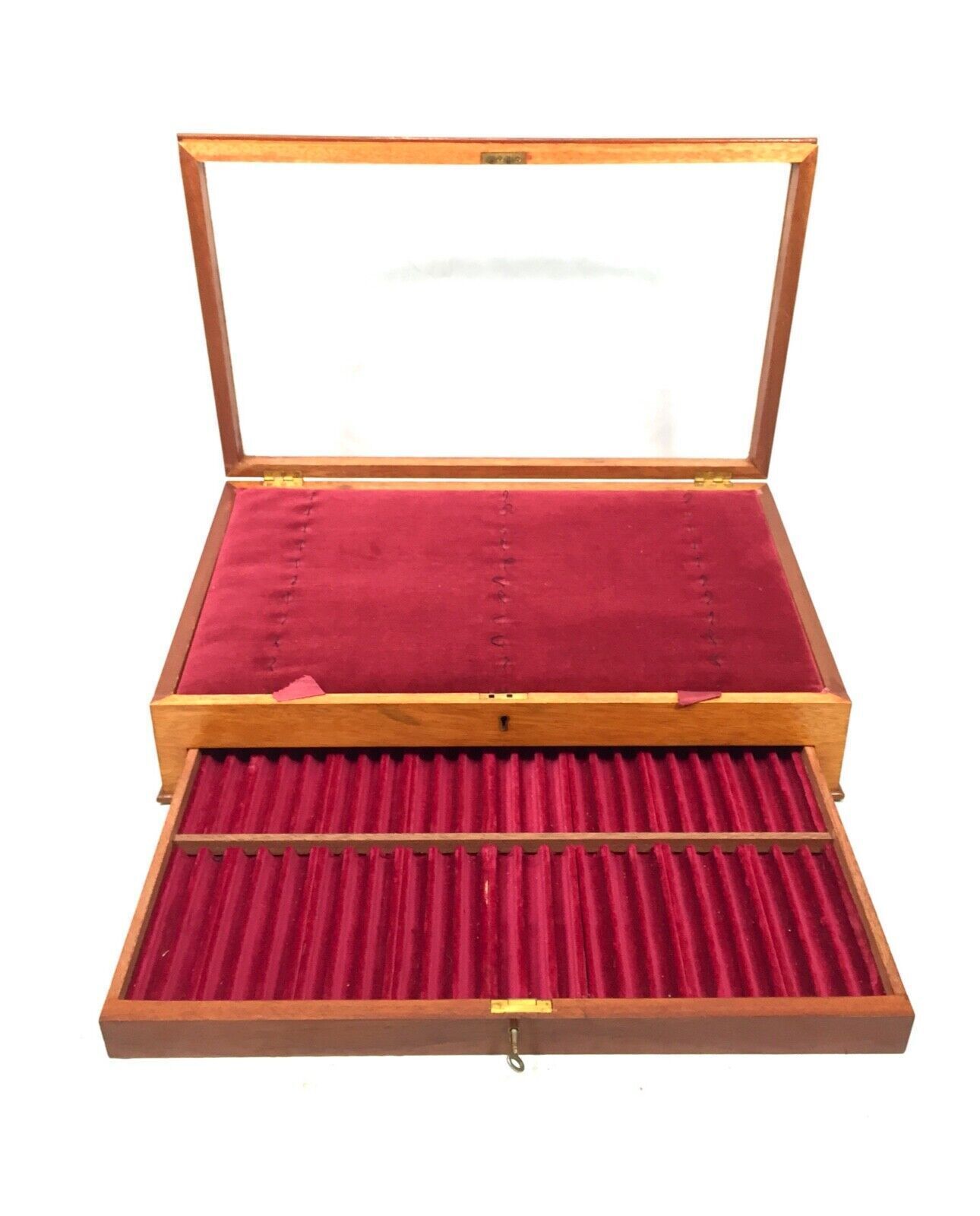 photo furniture Antique Wooden Tabletop Pen Collectors Cabinet / Display Presentation Box C.1950