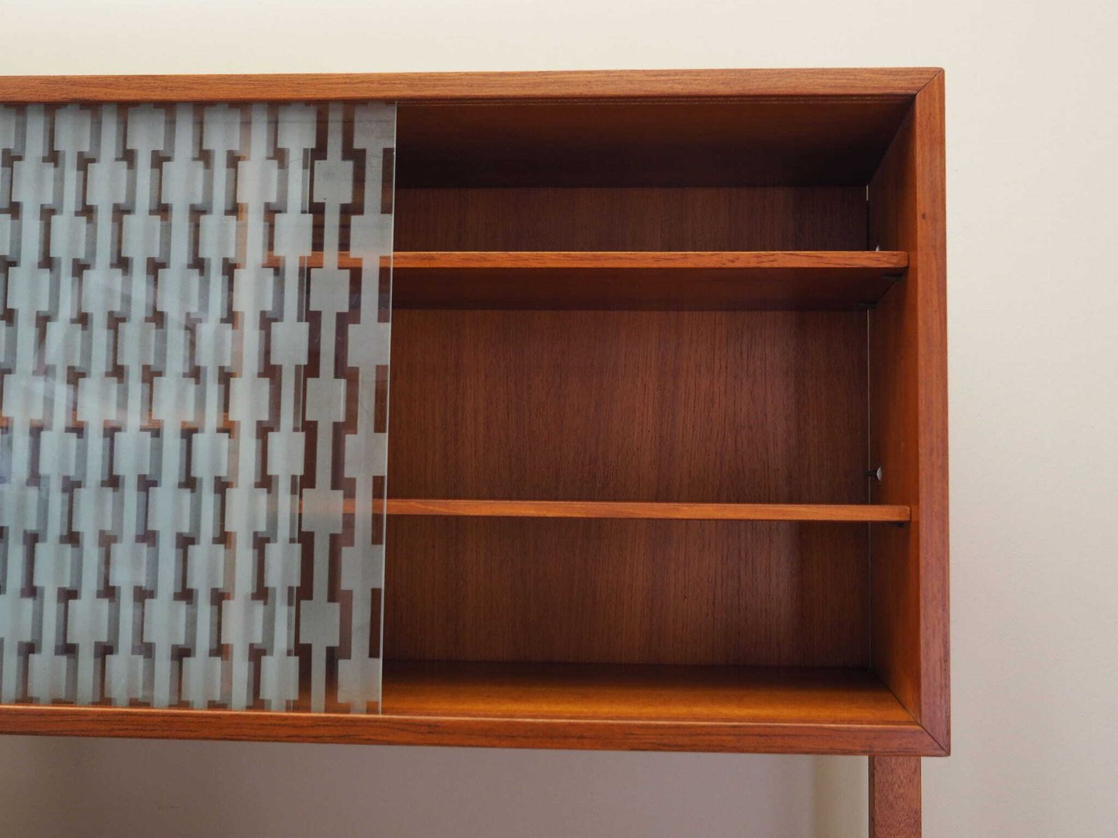 3009.0 Teak Wall Unit, Norwegian Design, 1960s, Designer: Kjell Riise, Production: Brødrene Jåtog photo