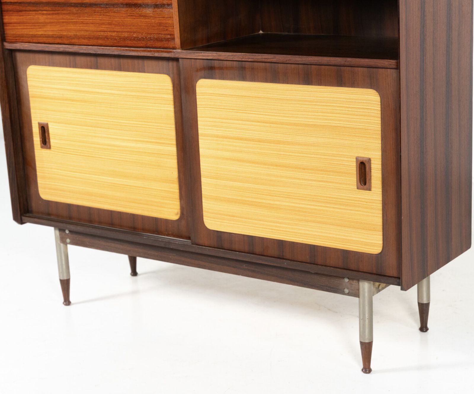 photo vinterior Mid Century Modern Highboard, Wood And Wicker, Italy