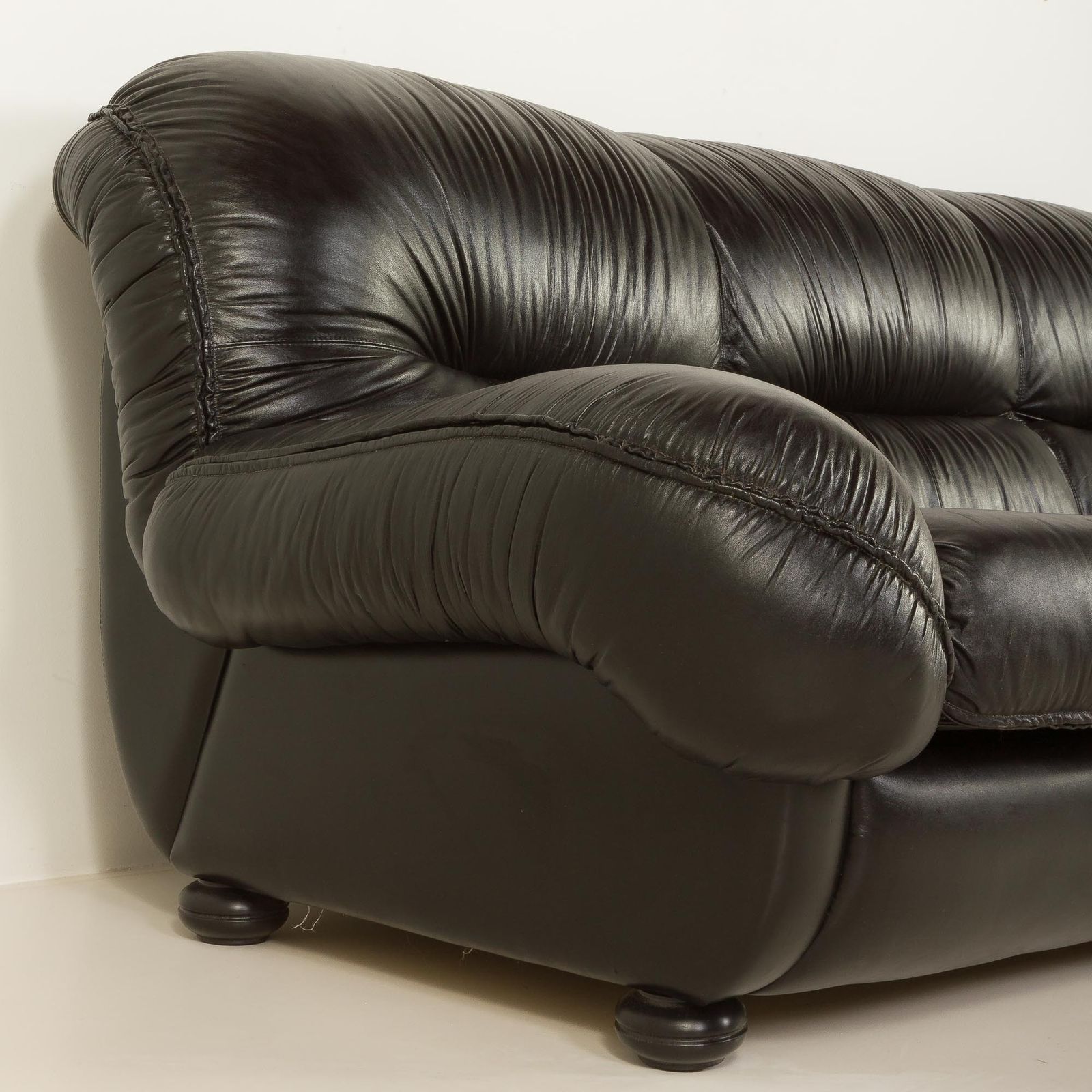 photo vinterior Italian Mid Century Sofa By Linea Valentini, 1980s