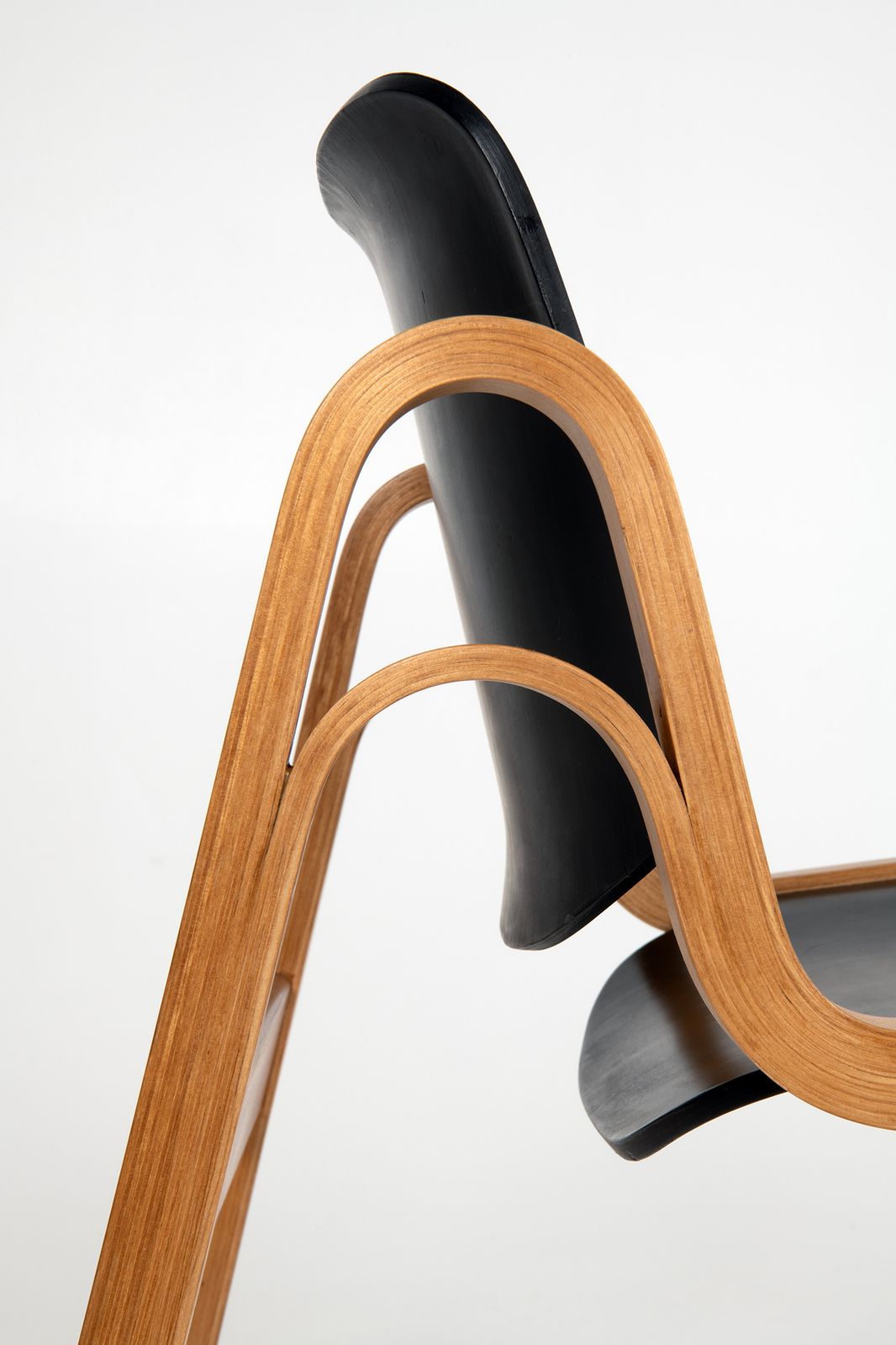 A Pair Of "Wilhelmina" Chairs   Ilmari Tapiovaara photo Furniture
