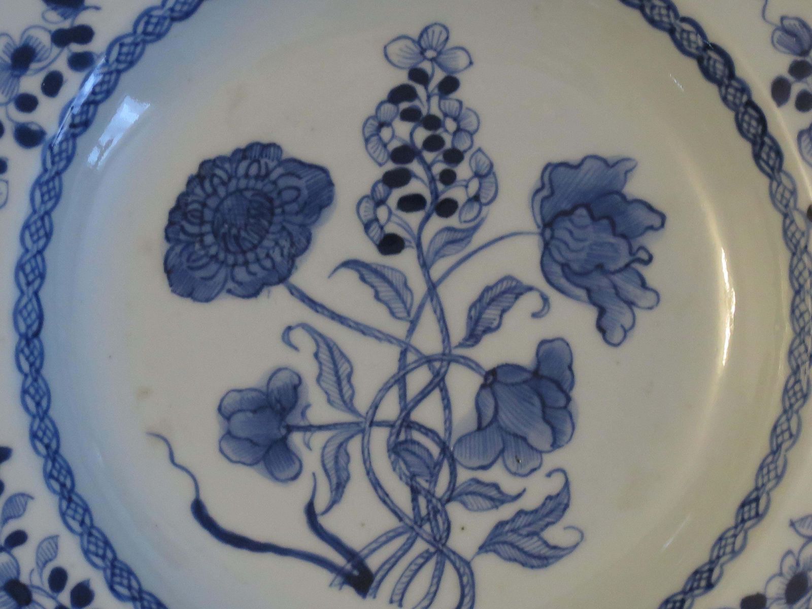 18th Century Chinese Plate Or Bowl Blue & White, Qing Qianlong Circa 1770 photo 341.0
