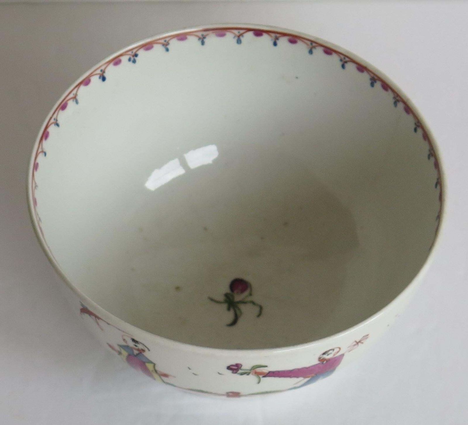 photo furniture Early New Hall Porcelain Bowl Chinese Figures Lady With Parasol Ptn. 20, Ca 1790
