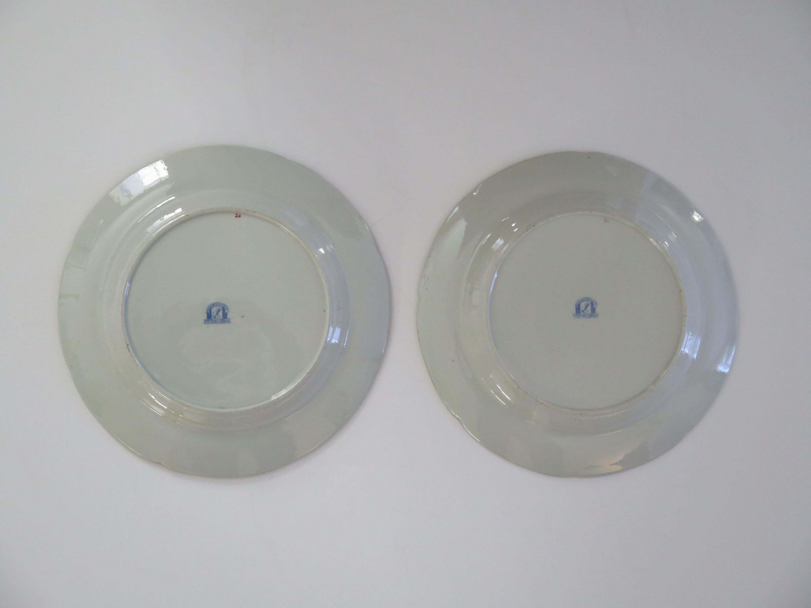photo vintage Georgian Davenport Pair Of Side Plates In Stork Ptn No 24 Ironstone, Circa 1815