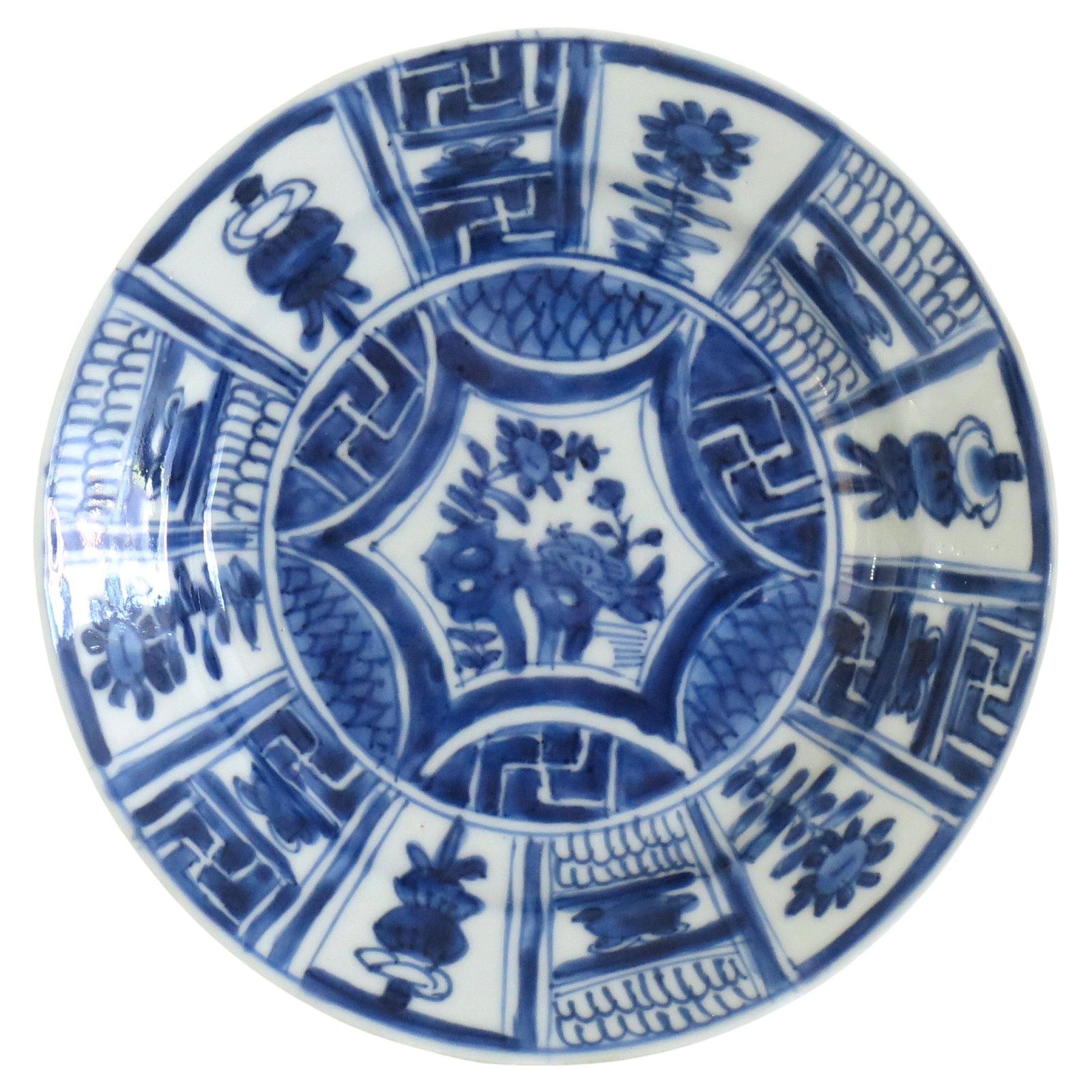 Chinese Kraak Period Plate Or Dish Porcelain Blue And White, Ming Wanli, Ca 1610 photo furniture