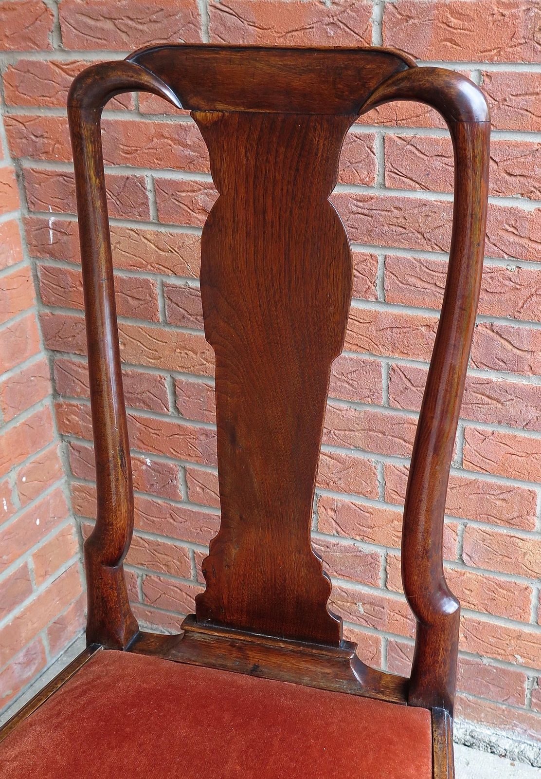 photo vinterior Antique Queen Anne Period Side Chair Fruitwood English,  Circa 1710