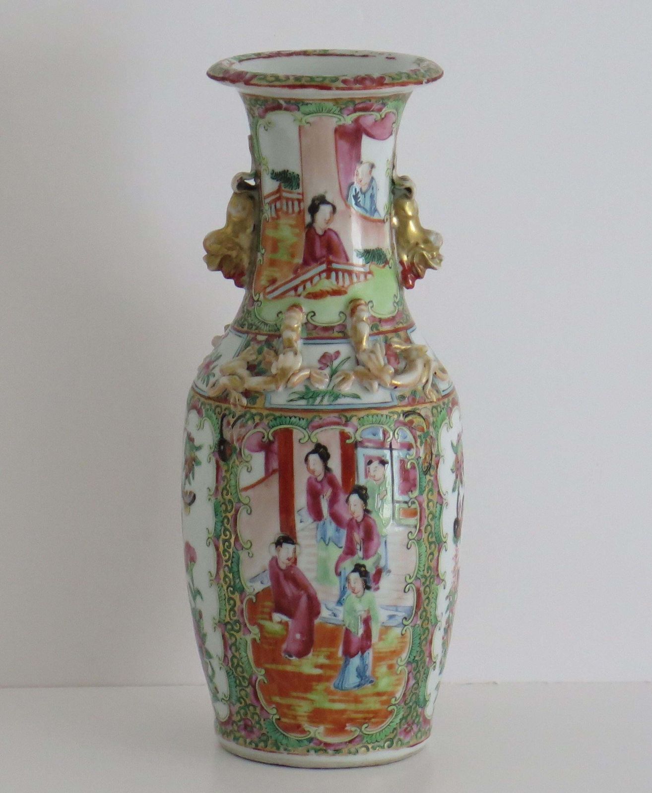 Antique Chinese Export Vase Canton Rose Medallion Porcelain, Qing Circa 1840 photo Home Decor