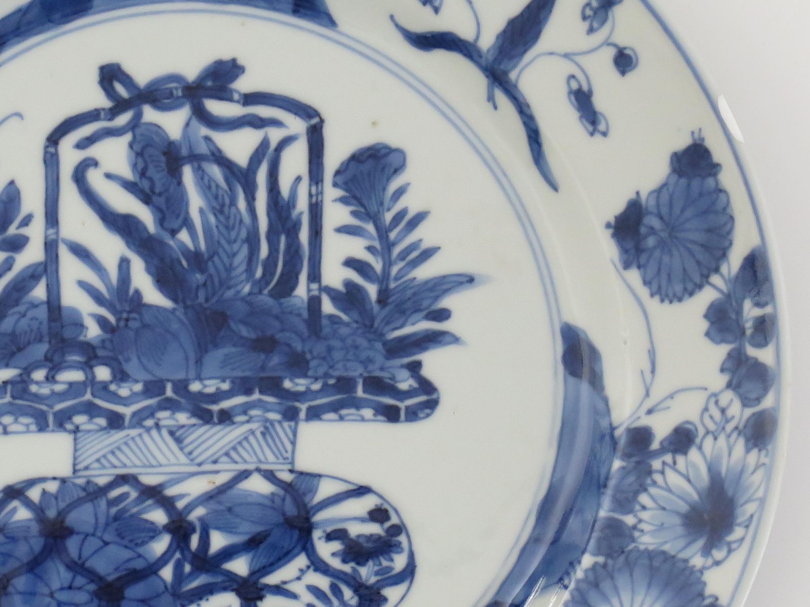 Chinese Kangxi Mark & Period Plate Porcelain Blue & White Flower Basket, Ca 1700 photo 745.0