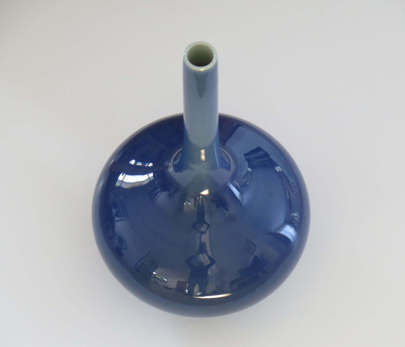 photo furniture Tall Chinese Porcelain Bottle Vase Sapphire Blue 6 Char Mark, Late 19thc Qing