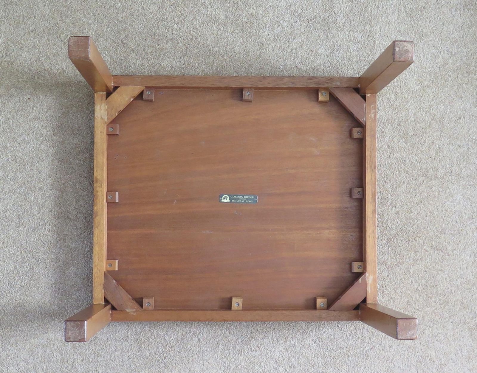 photo vintage Gordon Russell Nest Of Three Tables In Walnut, Cotswold School England Ca 1950