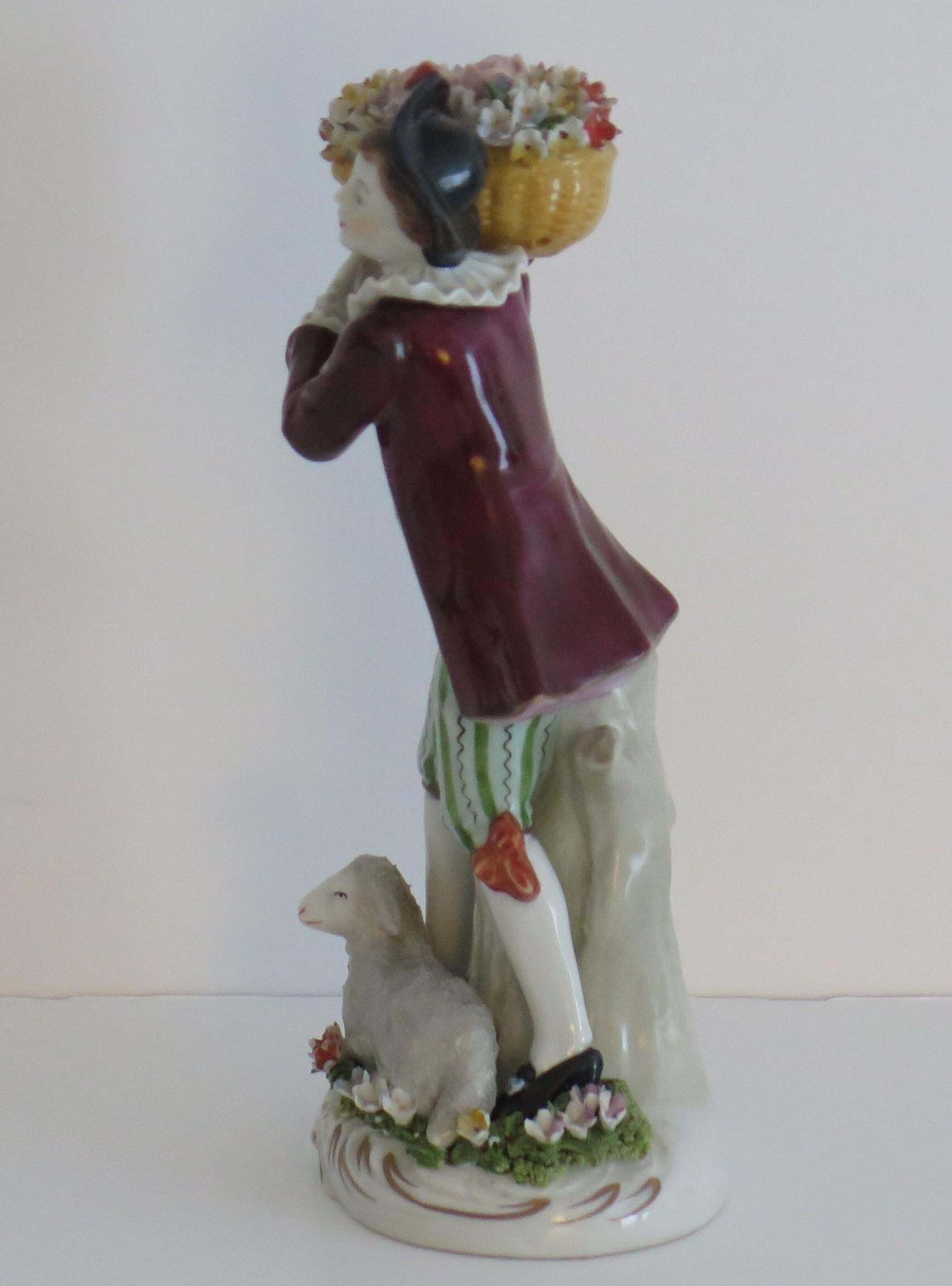 Pair Of Sitzendorf Figures Porcelain Flower Sellers, German Fully Marked Ca 1920 photo vinterior