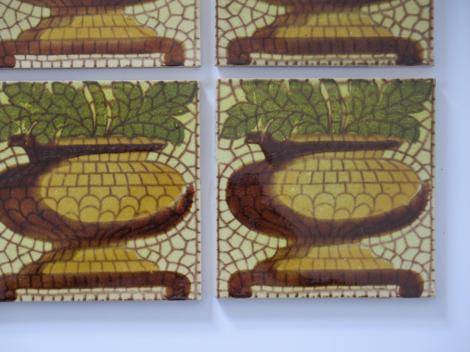 Set Of Six Ceramic Wall Tiles Pineapple Vase Pat'n 6 Inches Square,  Circa 1960 photo vinterior