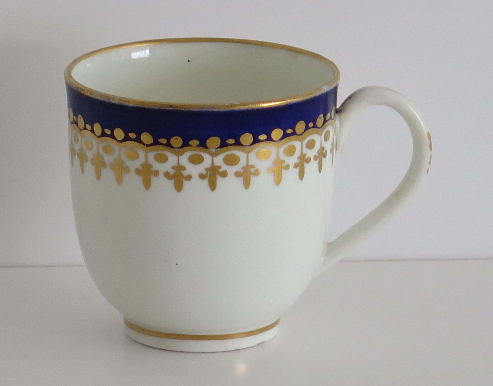 photo for sale 18th C Worcester Porcelain Trio Of Coffee Cup Tea Bowl And Saucer, Circa 1780
