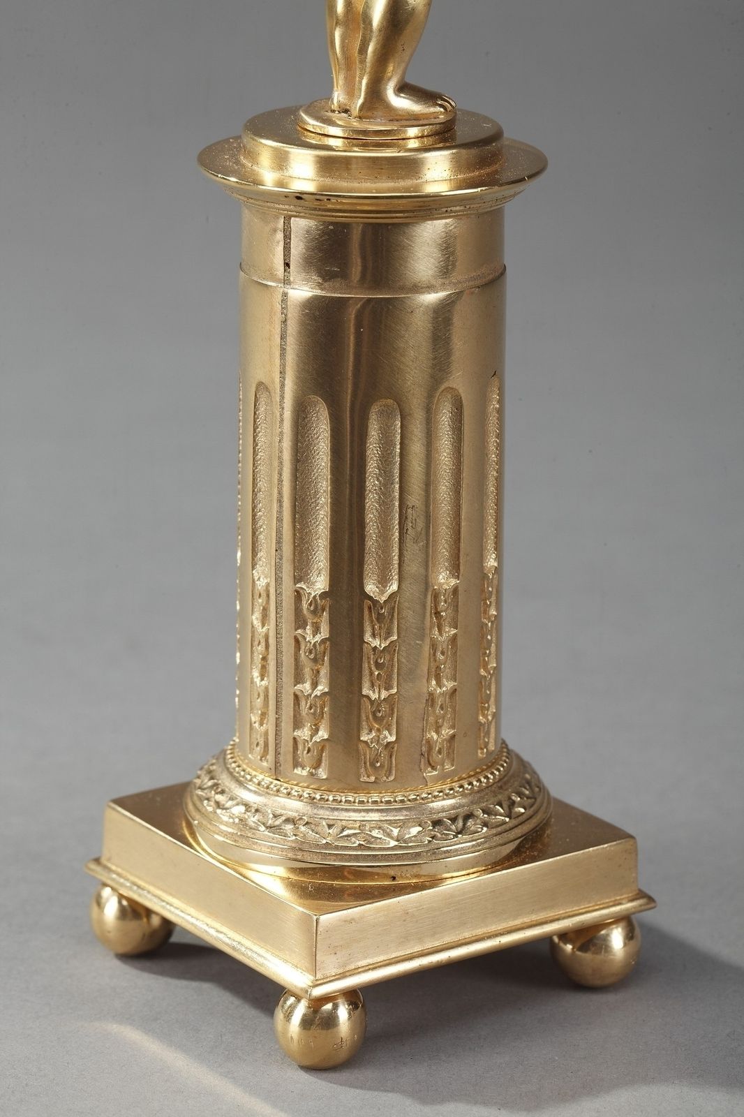 photo for sale Bougeoirs d'époque en bronze doré ormolu avec putti, XIXe siècle