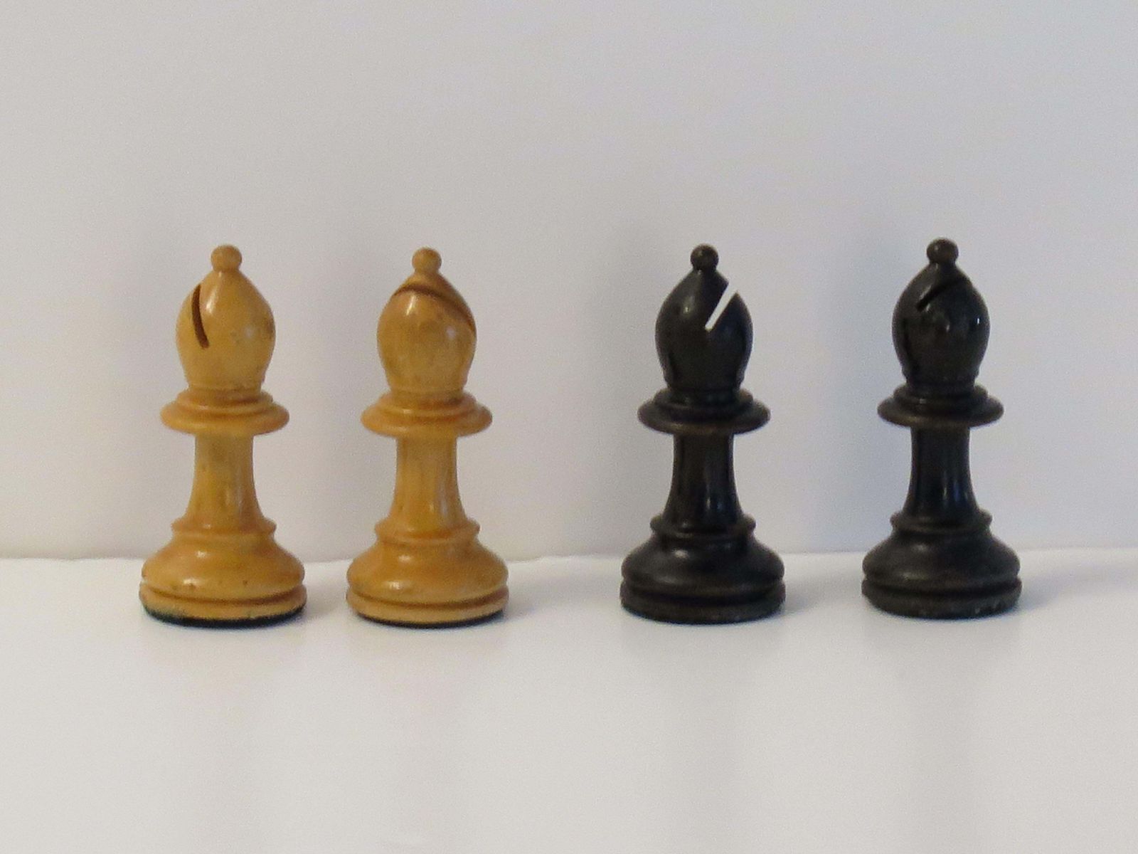 photo for sale Staunton Fierce Knight Weighted Club Chess Set 8.5cm Kings Jointed Box, 19th C