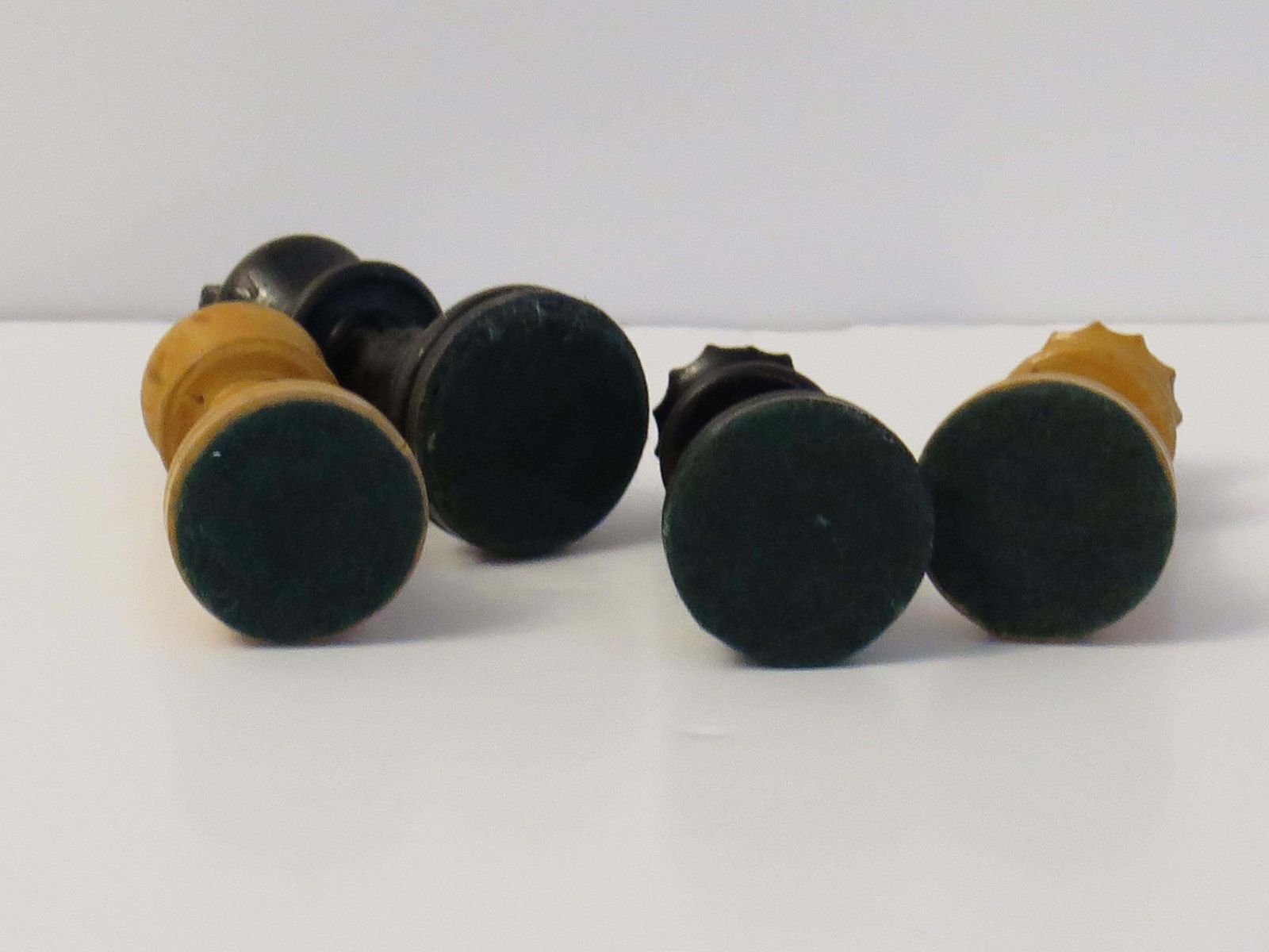 photo buy Staunton Fierce Knight Weighted Club Chess Set 8.5cm Kings Jointed Box, 19th C