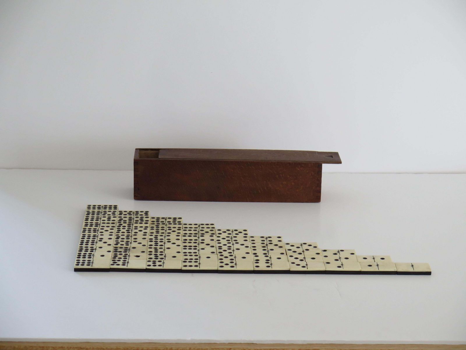 Victorian "9 Spot" Dominoe Game 55 Piece Set In Jointed Hardwood Box, 19th C. photo 352.0