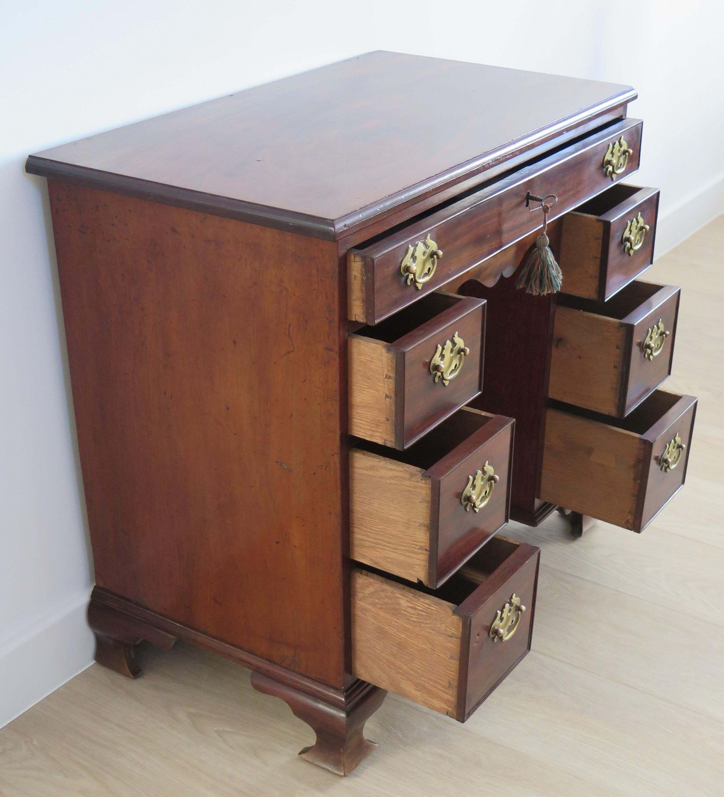 1725.0 Antique George 11nd Small Kneehole Desk, English Circa 1745 photo