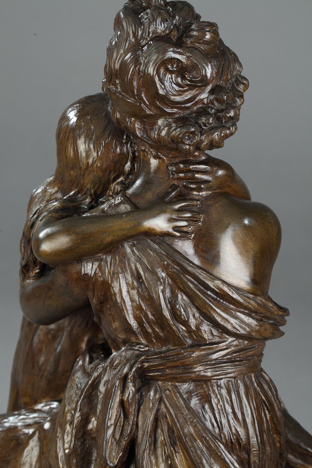 4466.0 Groupe en bronze d'après le Portrait de l'artiste avec sa fille, Julie, par Élisabeth Vigée Lebrun photo