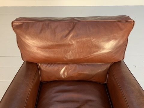 photo furniture Duresta “Panther” Armchair – In Brown “Mustang” Leather