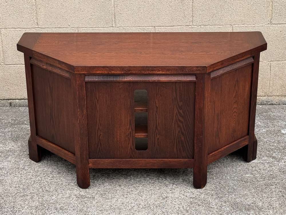 A Wood Brothers Old Charm Tudor Brown Oak Corner Tv Cabinet / Stand / Media Unit photo vinterior